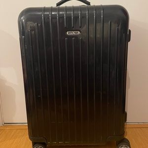 Rimowa Salsa Air 22" Cabin Mutliwheel Spinner (Navy)
